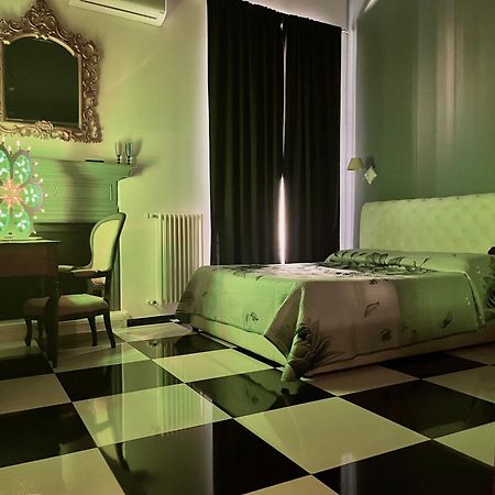 B&B Dell'Orologio อัคควาวิวา เดลเล ฟอนติ ภายนอก รูปภาพ
